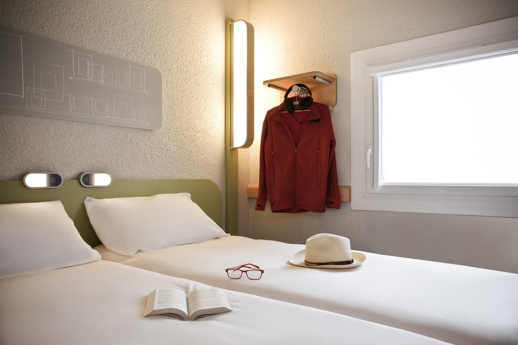 Ibis Budget Valenciennes Petite Forêt Εξωτερικό φωτογραφία